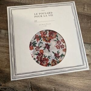 Sézane limited edition floral scarf NWT